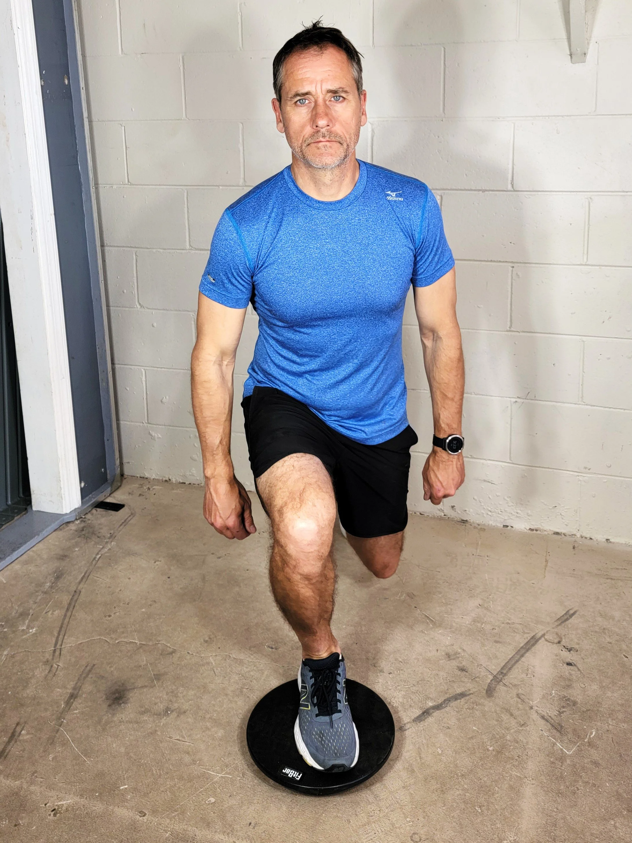 balance+board+lunge.jpg?format